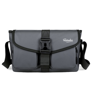 Sac de poitrine multifonctionnel pour homme, imperméable, durable, à multiples poches, idéal pour les sports de plein air, nouvelle collection, vente chaude - Product Image 1