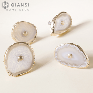 Qiansi HK0021 北欧風クリエイティブデザイン 天然瑪瑙石 真鍮製 引き出し/ドア装飾ハンドル 家具用プル キッチン用 - Product Image 1