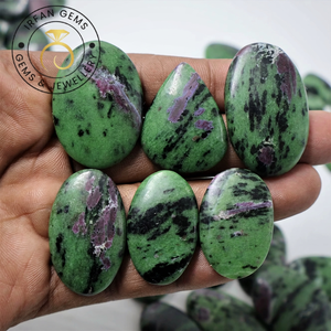 Zoisita Rubí Natural Roja y Verde Cabujón de Alta Calidad con Base Plana 25mm-40mm 4g-12g para Fabricación de Joyas Lote de Zoisita Rubí al por Mayor - Product Image 1