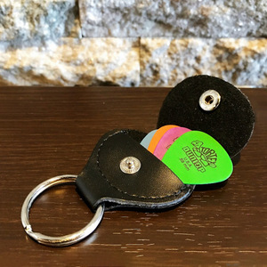 Pochette en cuir pour médiators de guitare électrique, porte-clés pour médiators d'ukulélé, mini clip portable pour médiators de guitare. - Product Image 1