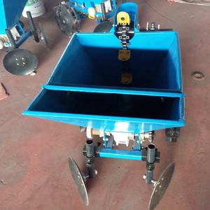 Mini macetero de una hilera montado en tractor, 12HP, a la venta - Product Image 3