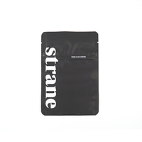 Sachet d'emballage noir zip-lock personnalisé pour thé stand-up nourriture kraft artisanat vache feuille pochette en papier avec poignées pour logo