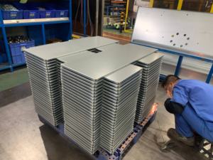 אבן אוטומטית לחלוטין 16 ציר cnc פאנל בנדר 2000 מ "מ גיליון מתכת כיפוף המכונה לארון - Product Image 4