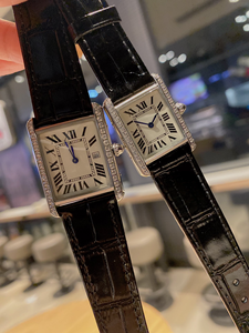 Reloj Mecánico Automático Elegante y a la Moda, Esfera Plateada con Textura Grabada, Correa Multicolor Opcional - Product Image 1