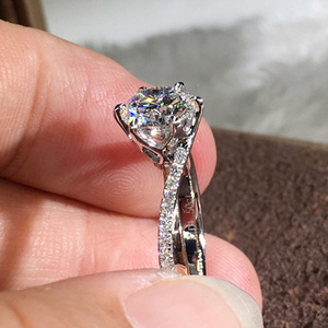 Anello a sei punte a forma di fiocco di neve per donna, design classico, accessorio da indossare ogni giorno - Product Image 3