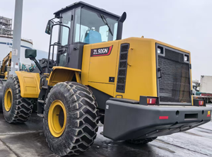 Chargeuse sur pneus ZL50GN 5 tonnes 3,0 m³ avec lame à neige, lame bouteur et grappin à herbe pour l'agriculture municipale et l'aménagement paysager - Product Image 2
