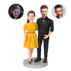 Figurine Bobblehead Personnalisée Unique, Mini-Moi, Figurine d'Action pour Mariages, Anniversaires, Remises de Diplômes, Cadeaux sur le Thème du Bureau ou du Sport - Product Image 4