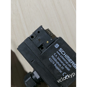 Interrupteur de sécurité Schmersal AZM 170-02ZRK 101140795 24V AC/DC d'occasion - Product Image 6