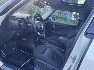 <span class=keywords><strong>Mini</strong></span> <span class=keywords><strong>Cooper</strong></span> 2016 de 5 Puertas y 4 Asientos, Auto Usado Color Blanco Pimienta, Hatchback Compacto - Product Image 5