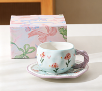 Vente directe usine – Nouvelle tasse à café en céramique mignonne avec motif en relief, créative, avec nœud floral, pour le thé de l'après-midi, avec soucoupe