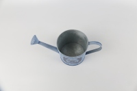 Seau en fonte galvanisée bleu glacé effet métal craquelé avec poignée, arrosoir, pot à fleurs