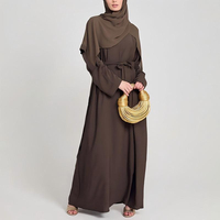Ensemble Abaya Élégant et Modeste en Tissu Nida Premium, Jupe Longue Ceinturée, Étiquette Personnalisée, Commande en Gros, Fabricant Islamique pour Femmes Musulmanes