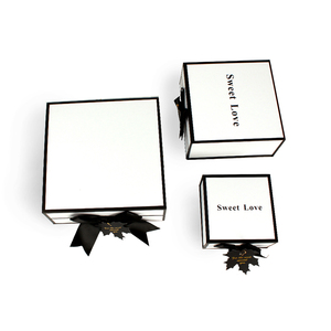 Caja de regalo de boda de cartón blanco con cierre de imán impreso con logotipo personalizado para pequeñas empresas - Product Image 5