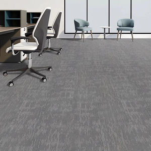 Losetas de Alfombra Rectangulares Grises de Fácil Instalación para Oficina, Losetas de Alfombra Comerciales de Lujo con Respaldo de Polipropileno PE en Venta - Product Image 3