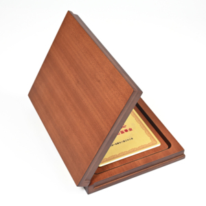 Medalla personalizada Memorial del ejército Premios de Honor de madera Placa Trofeos Productor Nombre Logo Imprimir Plegable Venta al por mayor Diseño barato 3D Oro - Product Image 5