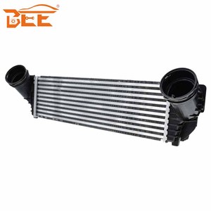 4401-1902 17517533475 7809321 7533475 818562 BM3012100 Refroidisseur d'air de charge <span class=keywords><strong>Intercooler</strong></span> pour BMW - Product Image 1