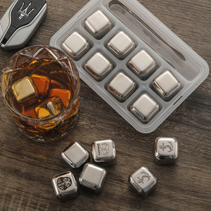 Cheap 8PCS <span class=keywords><strong>Whisky</strong></span> Stones y <span class=keywords><strong>Whisky</strong></span> Cubes Bandeja y Ice Tong Bundle para Black Bottle Black Velvet Bladnoch - Product Image 1