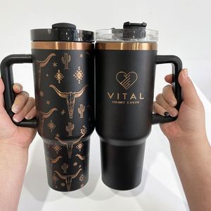 Gobelet isotherme sans BPA, noir, revêtement en poudre, plaqué cuivre, 40 oz, double paroi H2.0 avec couvercle et paille - Product Image 2