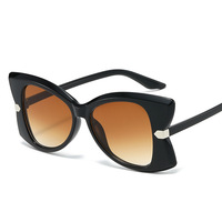 Nouvelles lunettes de soleil au design unique pour femmes, protection UV400, lunettes de soleil classiques de luxe, logo personnalisé, vente en gros, lunettes modernes