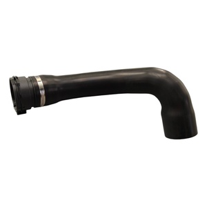 Pièces de moteur de camion de haute qualité 2438754 Tuyau de radiateur en caoutchouc pour camions lourds Scania - Product Image 2