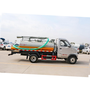 Camión de Succión de Aguas Residuales Diésel de 3000 Litros Tipo Pequeño 2025, Camión Fecal con Tracción 4x2 y Transmisión Manual - ¡Gran Oferta! - Product Image 4