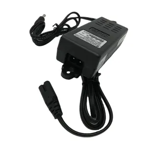 Adaptador de corriente tipo escritorio Enchufe cambiable 12VDC 5A