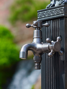 <span class=keywords><strong>Robinet</strong></span> <span class=keywords><strong>de</strong></span> <span class=keywords><strong>jardin</strong></span> robuste noir mat en laiton avec valve en céramique, anti-gel et anti-fissuration, raccord rapide pour machine à laver, utilisation extérieure - Product Image 4