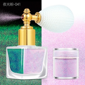 Spray Illuminante Impermeabile all'Ingrosso con Glitter per Viso e Corpo - Effetto Luminoso <span class=keywords><strong>Bianco</strong></span> Perla Liquido - Product Image 4
