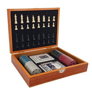 Juego de Ajedrez Internacional 3 en 1 con Fichas de Póker, Mesa Plegable, Madera Natural Premium, Diseño Compacto para el Hogar y Viajes - Product Image 1