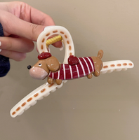 Jolie pince à cheveux en forme de chien dessinée à la main pour l'arrière de la tête. Style haut de gamme. Barrette à cheveux en acrylique coréenne. Clip en forme de requin.