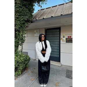 Vêtements en fourrure de vison blanc longue et courte, décorés de style vintage - Product Image 1