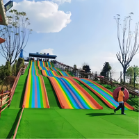 Parc d'attractions commercial de terrain de jeu de manière de glissière d'arc-en-ciel d'enfants de construction en plastique PE durable pour l'usage de parc de sports