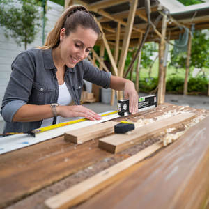 Mesure de haute précision Ligne infrarouge Niveau laser Multi-fonction Ligne rouge Règle Ruban à mesurer Niveau laser à esprit auto-nivelant - Product Image 6