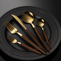 Vaisselle portable de luxe en acier inoxydable avec manche en bois, or et argent Couverts Argenterie Fourchette Cuillère Couteau Couverts Coffret