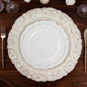 Assiettes <span class=keywords><strong>de</strong></span> présentation en plastique style antique 13 pouces, blanches, avec bordure florale en relief, <span class=keywords><strong>pour</strong></span> mariages, fêtes, Noël et service <span class=keywords><strong>de</strong></span> table - Product Image 2