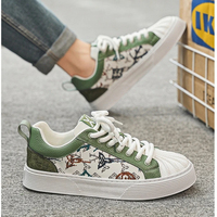 Sepatu Skateboard Pria Desainer Mewah OEM, Panel Samping Biru Putih dengan Cetakan, Sneakers Kasual Rendah Serbaguna.