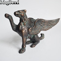 Statue de lion antique avec des ailes en fonte de fer, sculpture de table en métal griffon, figurine peinte pour la décoration de la maison