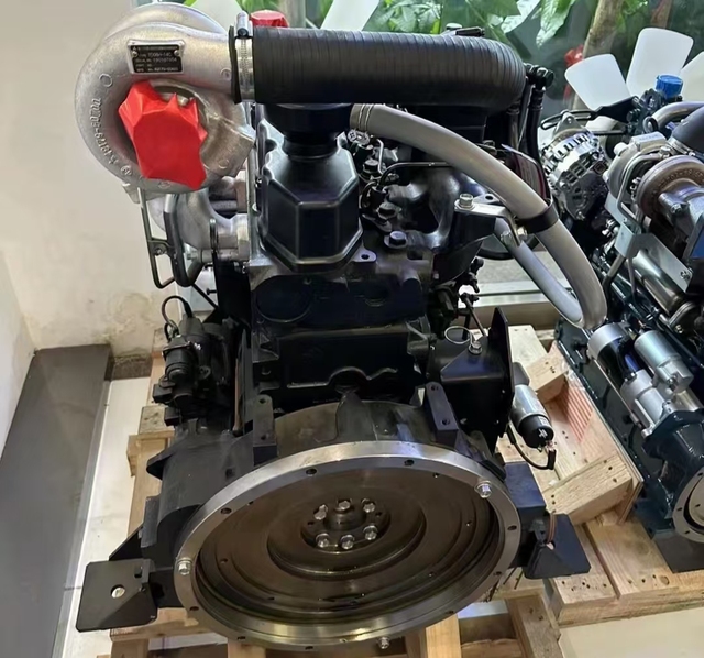 High Quality Machinery Engines S4K Diesel Engine Assembly 4D32 4D33 4D34 4D35 K74 4D56 4D56T Engines for Excavator L200