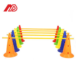 Vente en gros d'usine, cônes d'entraînement d'agilité de 50 cm, matériau PE, utilisés en combinaison avec un poteau pour les exercices de football - Product Image 3
