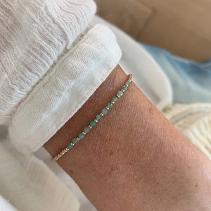 Zooying Adjustable <strong>Emerald</strong> and Seed <strong>Beads</strong> Skinny Gem Birthstone Bracelet for Women - Product Image 3