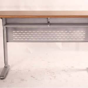 Escritorio Escolar Henmei de Aleación de Aluminio Color Camel, Combinación Libre, para Instituciones de Formación, Uso Estudiantil - Product Image 3
