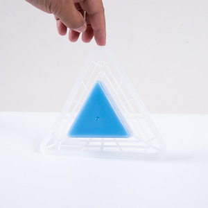 Bloque Triangular de Fragancia para Urinarios Comerciales, Filtro Desodorante Antiobstrucción para Baños Públicos y de Hotel - Product Image 3