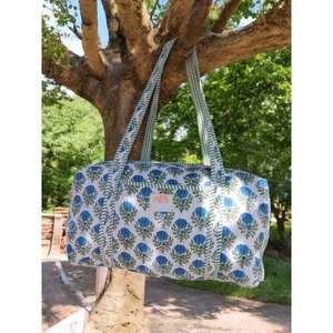 Bolsa de lona acolchada de algodón hecha a mano, duradera, ligera, con interior espacioso, diseño elegante con estampado de bloques, ideal para el uso diario. - Product Image 6