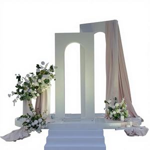 ฉากหลังงานแต่งงานทรงสี่เหลี่ยมผืนผ้าสแตนเลสสีทอง/เงินแบบเรียบหรู พร้อมดีไซน์กระจกเงาสำหรับตกแต่งงานอีเว้นท์ - Product Image 1