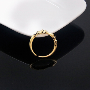 Anello magico Elden in metallo alla moda con apertura a dito Spirit Horse fischietto periferiche in lega - Product Image 1