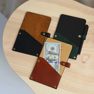 Porte-menu rétro en cuir avec clip en bois, <span class=keywords><strong>couverture</strong></span> en cuir pour <span class=keywords><strong>carnet</strong></span> de factures, livret de compétition de golf en extérieur, <span class=keywords><strong>couverture</strong></span> en cuir pour factures de restaurant - Product Image 1