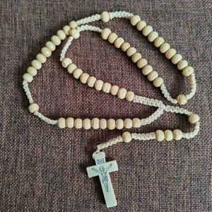 Collar con Colgante Cristiano en Forma de Cruz de Madera de Arce Tejida con Cordón de Cuatro Colores, Hecho a Mano, Ideal para Fiestas, ¡Gran Venta! - Product Image 2