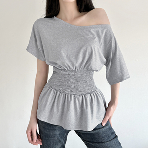 เสื้อยืดทรงเอวเข้ารูป แขนสั้น คอเฉียง ดีไซน์เก๋ ทันสมัย ใส่ได้หลายโอกาส เหมาะสำหรับฤดูร้อน - Product Image 6