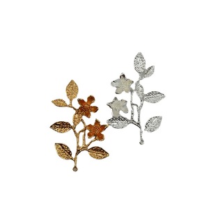 Épingle à cheveux en bronze coulé motif arbre fleuri 34x62mm, plaqué argent et or, style chinois ancien, accessoire de mariage - Product Image 5