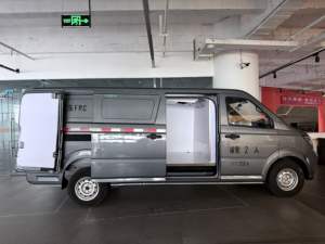 รถบรรทุกตู้เย็นขนาดเล็ก KAMA รุ่นใหม่ ปี 2026 รถบรรทุกขนส่งสินค้าแบบกล่อง 4x2 ขนาด 1.5 ตัน 2 ตัน รถตู้แช่แข็งสำหรับขาย - Product Image 3